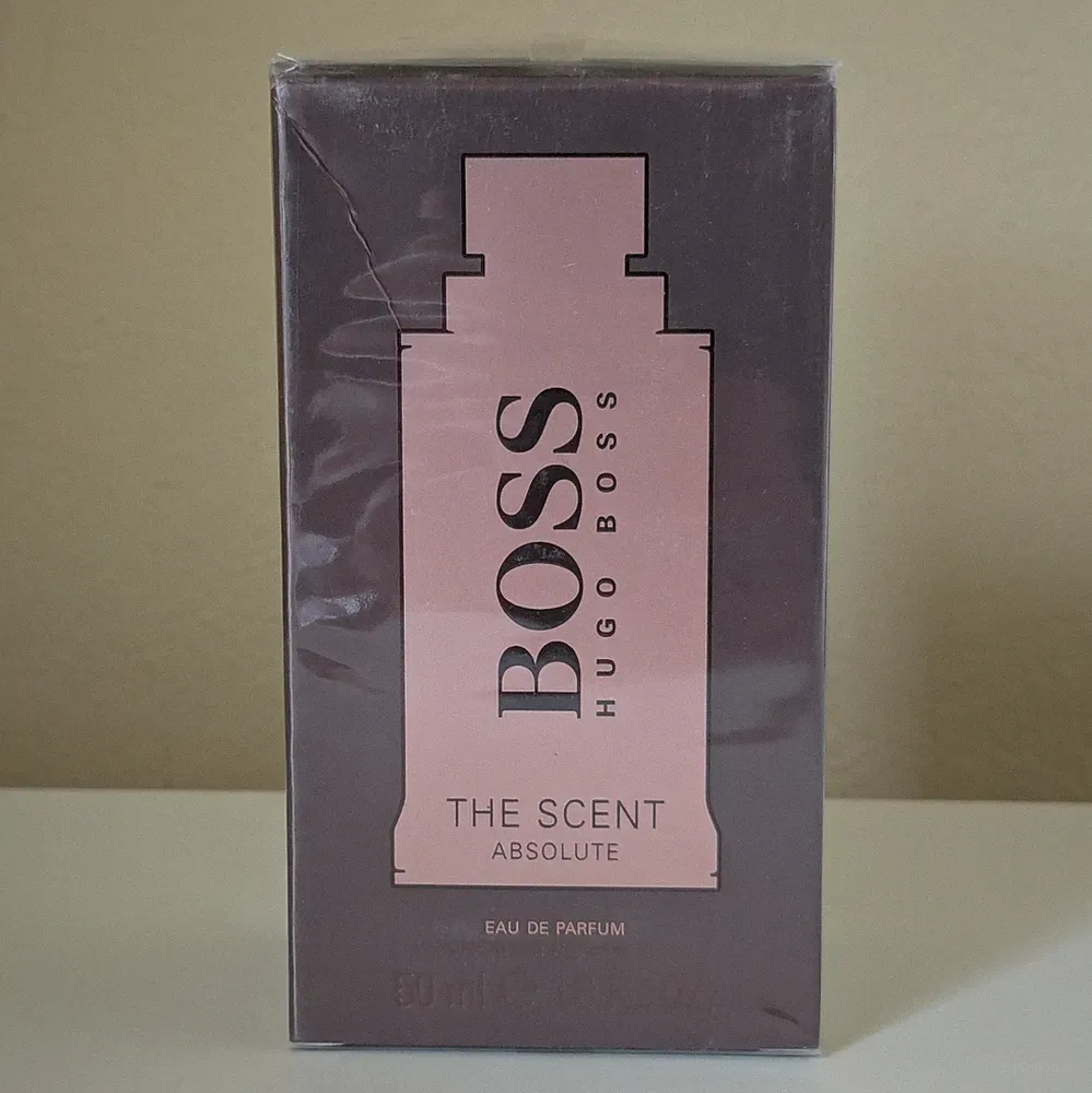 Hugo Boss The Scent Absolute For Him Eau De Parfum 1.6 oz 50 ml New Damaged Box